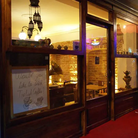Balat House Apartahotel