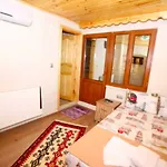 Ξενοδοχείο με διαμερίσματα Balat House *